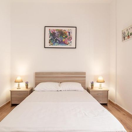Modern Renovated Apt Next To The Beachfront Heraklion  Exterior photo