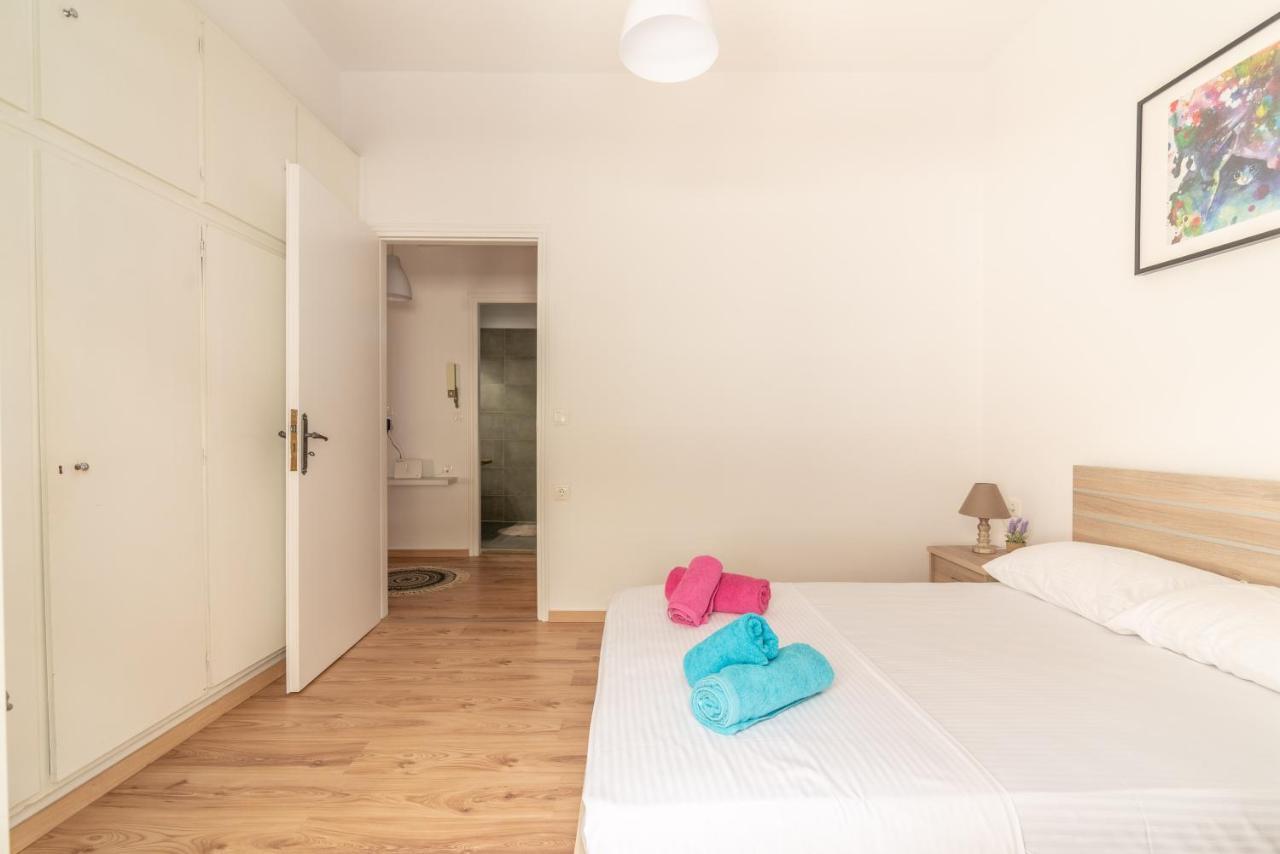 Modern Renovated Apt Next To The Beachfront Heraklion  Exterior photo