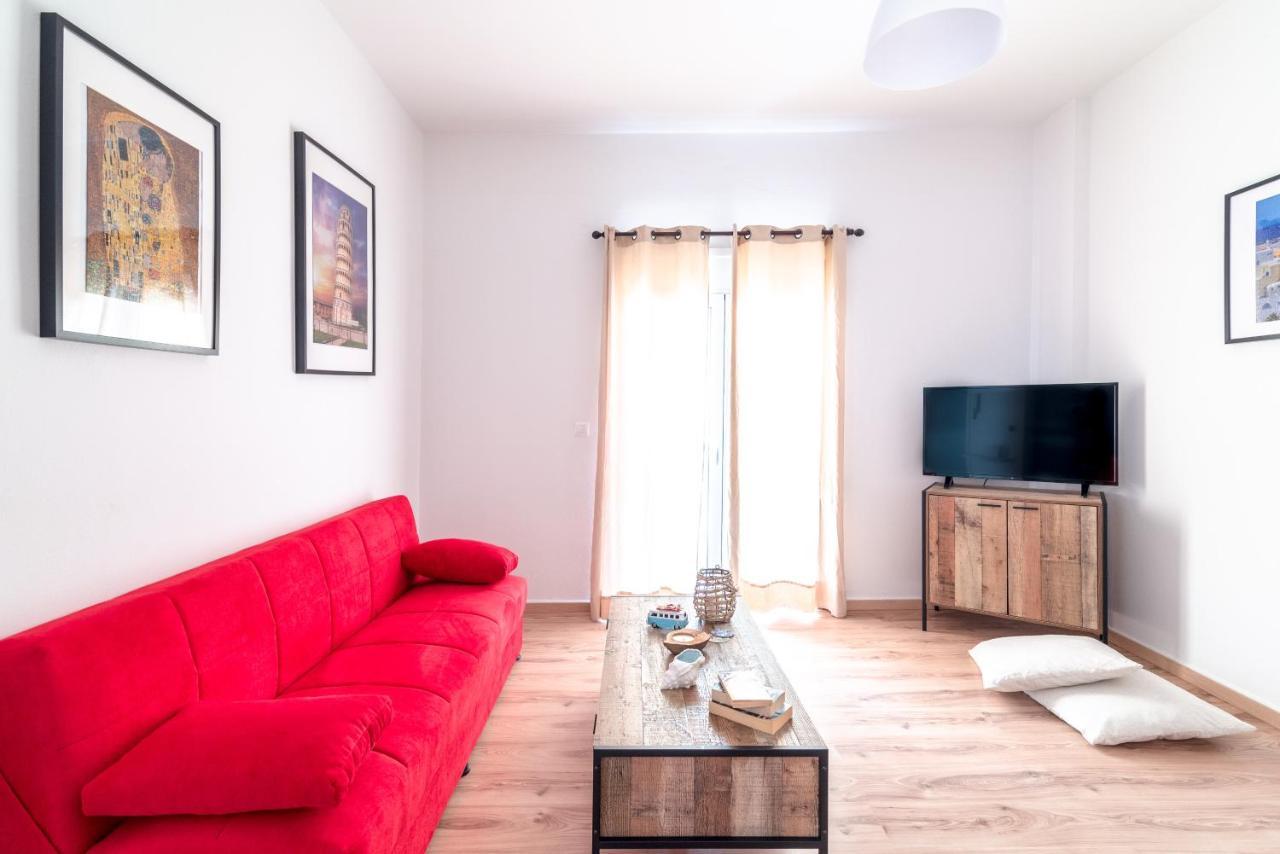 Modern Renovated Apt Next To The Beachfront Heraklion  Exterior photo